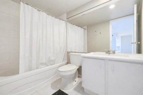 2012-221 6 Avenue Se, Calgary, AB - Indoor Photo Showing Bathroom