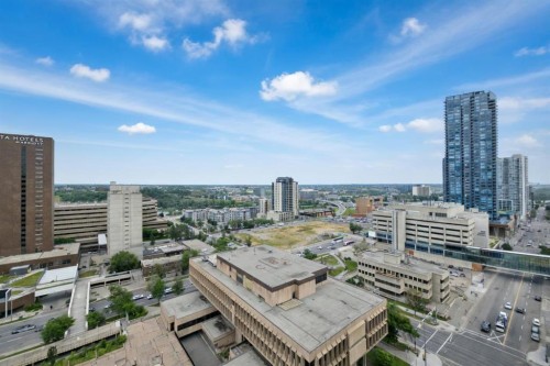 2012-221 6 Avenue Se, Calgary, AB - Outdoor With View