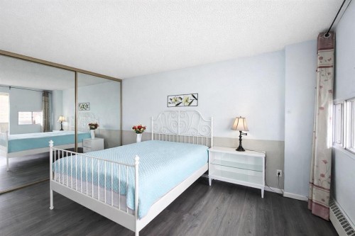 2012-221 6 Avenue Se, Calgary, AB - Indoor Photo Showing Bedroom