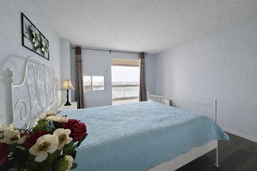 2012-221 6 Avenue Se, Calgary, AB - Indoor Photo Showing Bedroom