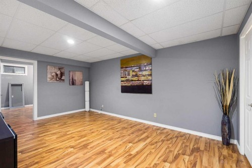 224 Arbour Ridge Way Nw, Calgary, AB - Indoor Photo Showing Other Room