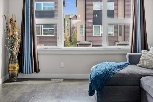 438 Covecreek Circle Ne, Calgary, AB - Indoor