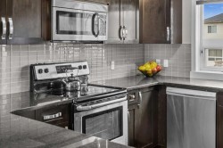 438 Covecreek Circle NE Calgary, AB T3K 0J6