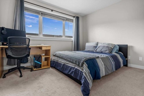 438 Covecreek Circle Ne, Calgary, AB - Indoor Photo Showing Bedroom