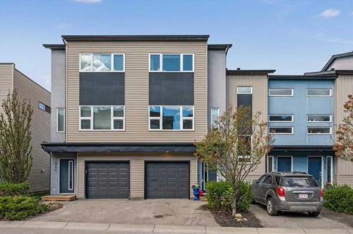 438 Covecreek Circle Ne, Calgary, AB - Outdoor With Facade