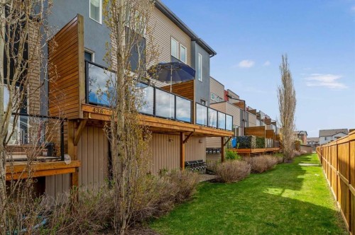 438 Covecreek Circle Ne, Calgary, AB - Outdoor