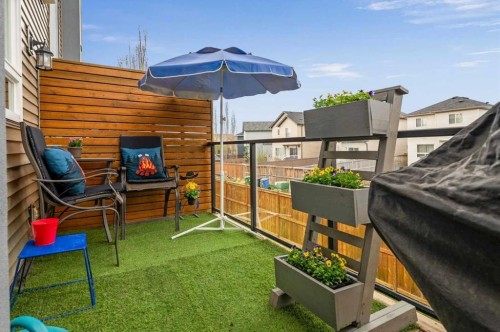 438 Covecreek Circle Ne, Calgary, AB - Outdoor With Exterior
