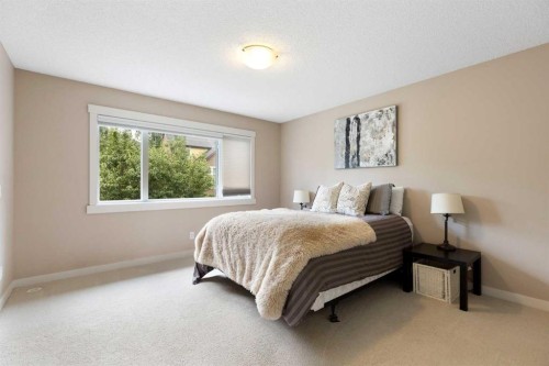 165 Cranarch Common Se, Calgary, AB - Indoor Photo Showing Bedroom