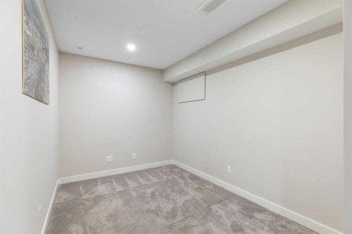 165 Cranarch Common Se, Calgary, AB - Indoor Photo Showing Other Room