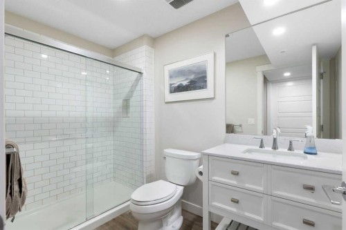165 Cranarch Common Se, Calgary, AB - Indoor Photo Showing Bathroom