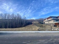 459 Patterson Boulevard SW Calgary, AB T3H 3N6