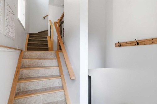 2-435 13 Avenue Ne, Calgary, AB - Indoor Photo Showing Other Room