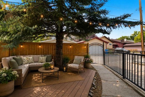 2-435 13 Avenue Ne, Calgary, AB - Outdoor With Deck Patio Veranda