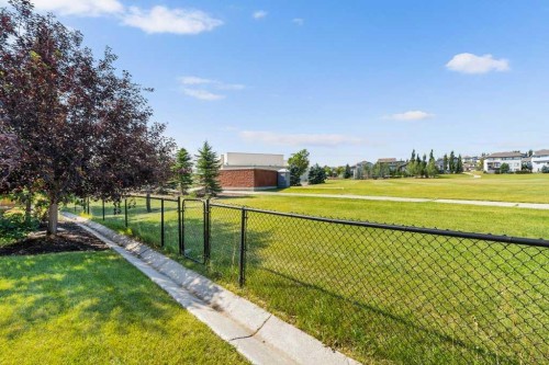 10 Westmount Road, Okotoks, AB - Outdoor