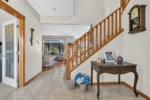 10 Westmount Road, Okotoks, AB - Indoor Photo Showing Other Room
