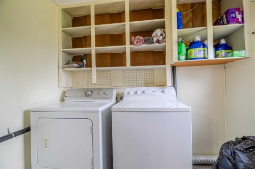 2104 23 Avenue, Delburne, AB - Indoor Photo Showing Laundry Room
