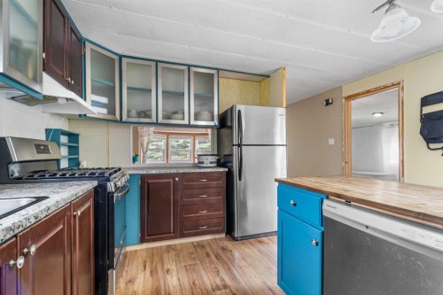 2104 23 Avenue, Delburne, AB - Indoor Photo Showing Kitchen