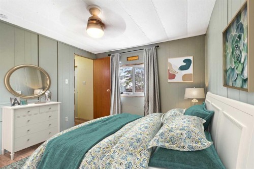 2104 23 Avenue, Delburne, AB - Indoor Photo Showing Bedroom