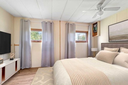 2104 23 Avenue, Delburne, AB - Indoor Photo Showing Bedroom