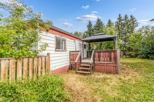 2104 23 Avenue, Delburne, AB - Outdoor With Deck Patio Veranda