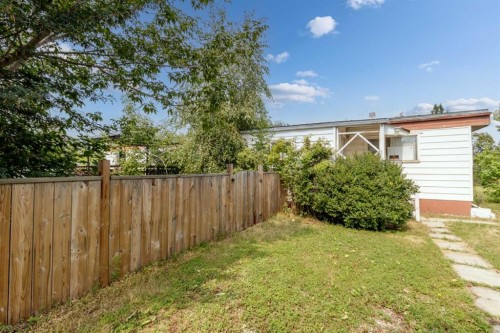 2104 23 Avenue, Delburne, AB - Outdoor
