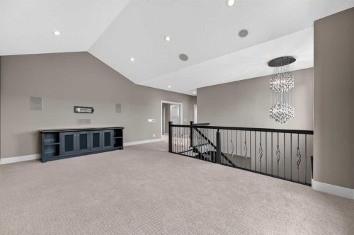 4 Aspen Cliff Close Sw, Calgary, AB - Indoor Photo Showing Other Room