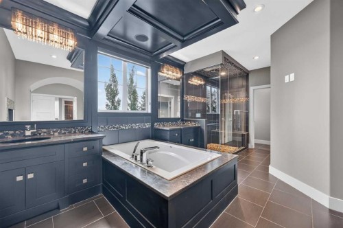 4 Aspen Cliff Close Sw, Calgary, AB - Indoor Photo Showing Bathroom