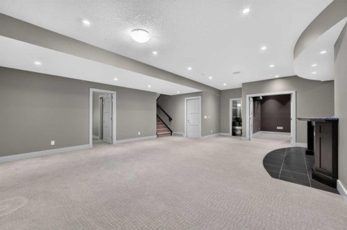 4 Aspen Cliff Close Sw, Calgary, AB - Indoor Photo Showing Other Room