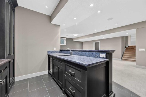 4 Aspen Cliff Close Sw, Calgary, AB - Indoor