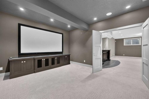 4 Aspen Cliff Close Sw, Calgary, AB - Indoor Photo Showing Other Room
