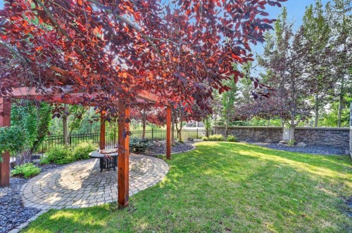 4 Aspen Cliff Close Sw, Calgary, AB - Outdoor