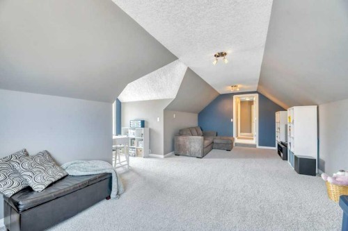 3 Grande Point Estates, Strathmore, AB - Indoor