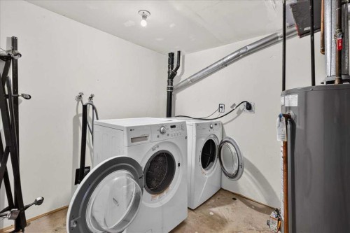 2606 14 Avenue Se, Calgary, AB - Indoor Photo Showing Laundry Room