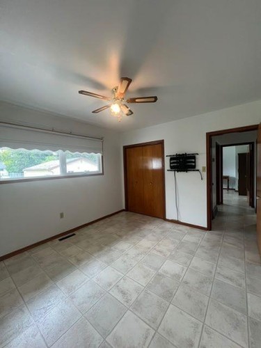 622 6 Avenue, Wainwright, AB - Indoor Photo Showing Other Room