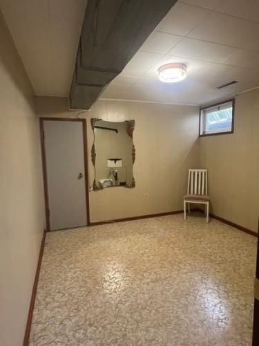 622 6 Avenue, Wainwright, AB - Indoor Photo Showing Basement