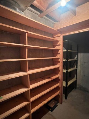 622 6 Avenue, Wainwright, AB - Indoor Photo Showing Other Room