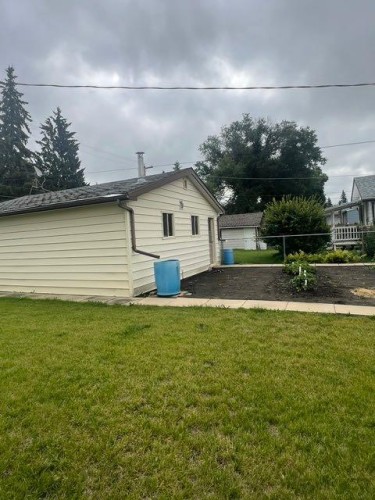 622 6 Avenue, Wainwright, AB - Outdoor