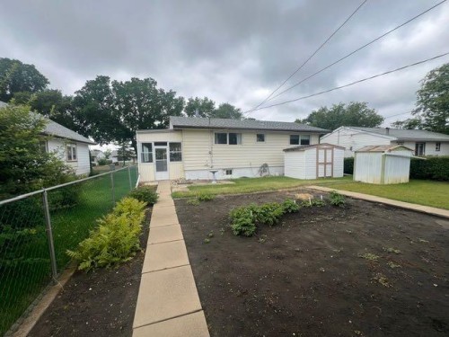 622 6 Avenue, Wainwright, AB - Outdoor
