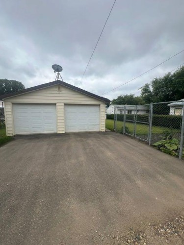 622 6 Avenue, Wainwright, AB - Outdoor