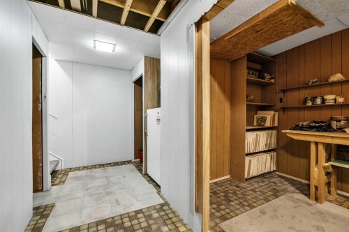 151 Midbend Place Se, Calgary, AB - Indoor