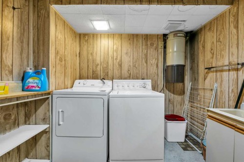 151 Midbend Place Se, Calgary, AB - Indoor Photo Showing Laundry Room