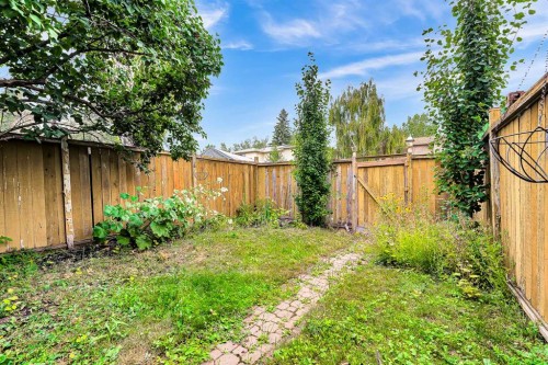 151 Midbend Place Se, Calgary, AB - Outdoor