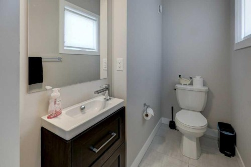 305 Skyview Ranch Circle Ne, Calgary, AB - Indoor Photo Showing Bathroom