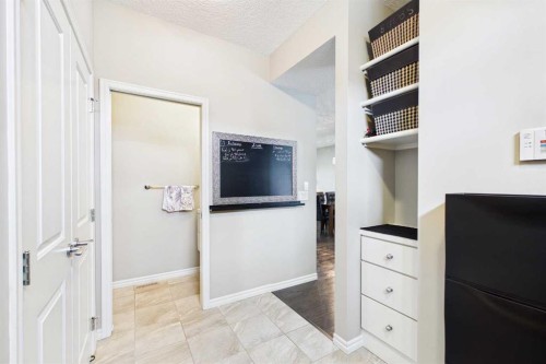 83 Redstone Gardens Ne, Calgary, AB - Indoor Photo Showing Other Room