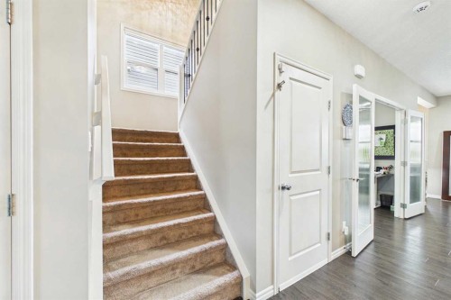 83 Redstone Gardens Ne, Calgary, AB - Indoor Photo Showing Other Room
