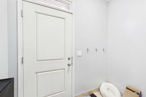 83 Redstone Gardens Ne, Calgary, AB - Indoor Photo Showing Other Room