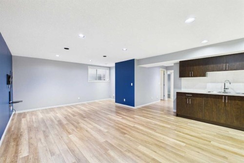 83 Redstone Gardens Ne, Calgary, AB - Indoor Photo Showing Kitchen