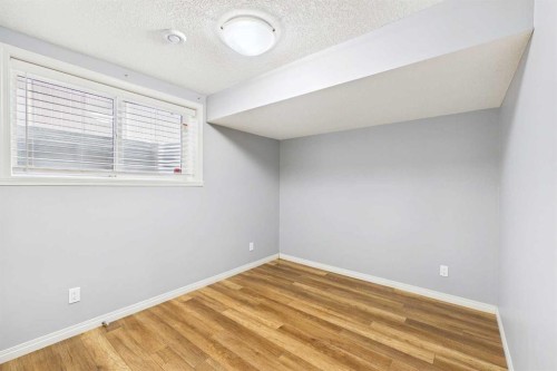 83 Redstone Gardens Ne, Calgary, AB - Indoor Photo Showing Other Room