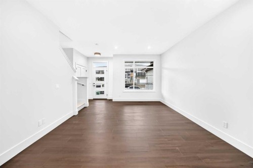 270 Greystone Boulevard, Cochrane, AB - Indoor
