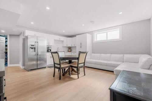 471 Canals Boulevard Sw, Airdrie, AB - Indoor